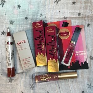 LOT Too faced melted latex lippies & Bite lipstick